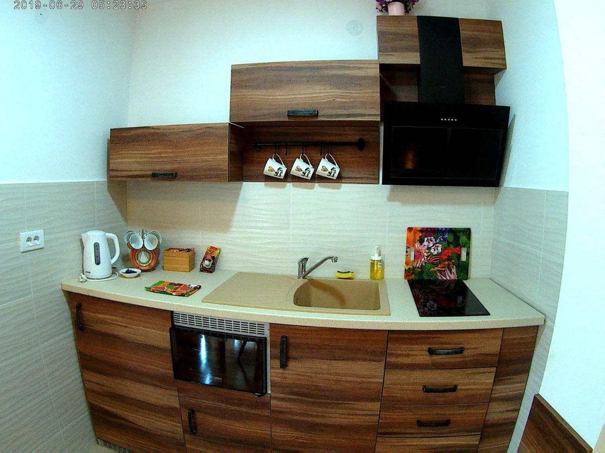 Uki-Modern Apartment With Parking Νόβι Σαντ Εξωτερικό φωτογραφία